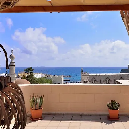 Apartman Center Penthouse - Medieval Town 10'- 2' *